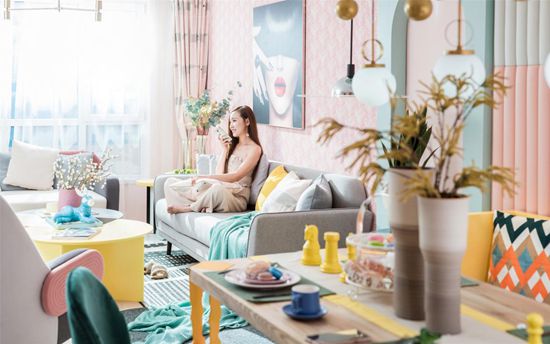 時(shí)尚單身女青年的“浪漫滿屋”，北歐風(fēng)定制意想不到的絢麗多姿！
